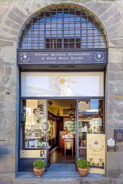 shops-cortona